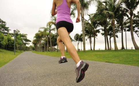 女人从20岁到40岁的美胸对策