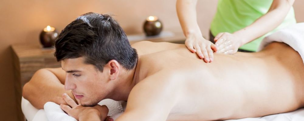 喝酸奶的三个小方法可以丰胸