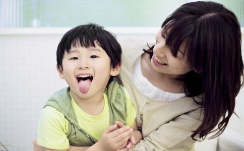 哺乳妈妈看过来 5招搭救哺乳后缩水乳房