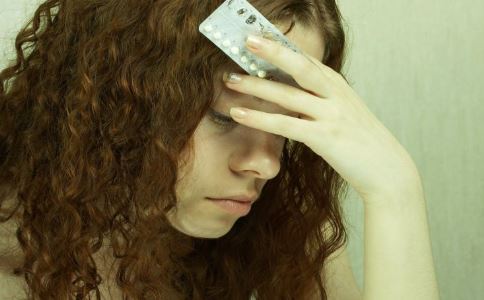 女性经期吃什么丰胸？