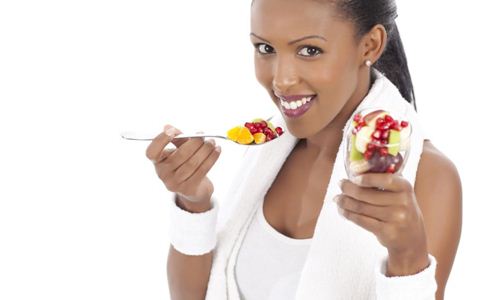 胸部小？女性丰胸吃五种食物