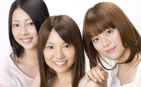 常吃7大水果让乳房更丰满