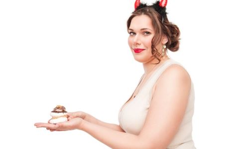 5式丰胸瑜伽让你胸部挺立