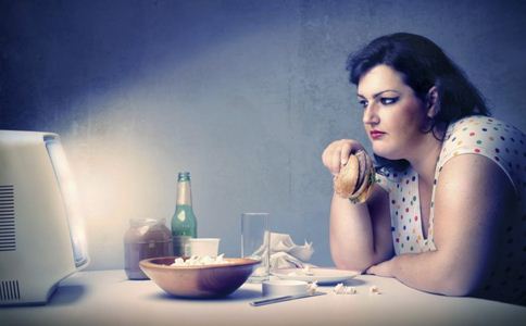 挺拔胸姿的四个小妙招