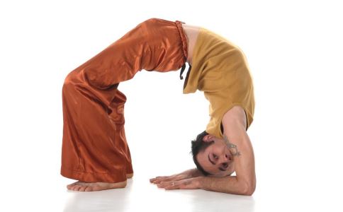 如何按摩能丰胸