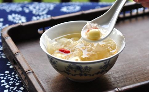 秋季丰胸 女性首选这些食物