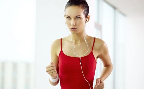 银耳汤能丰胸吗 揭秘十大丰胸秘诀