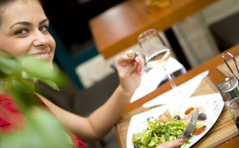 女性丰胸多吃3款水果食品