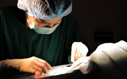 胸模大赛嫩?？裥忝佬?八招打造性感美胸