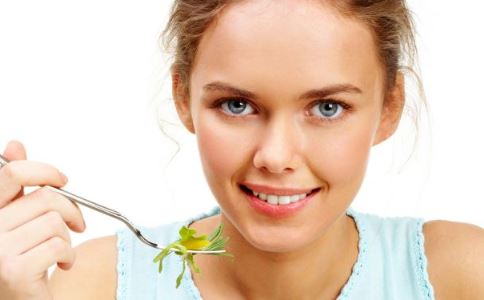 木瓜加牛奶 经期吃这7类食物可健康丰胸