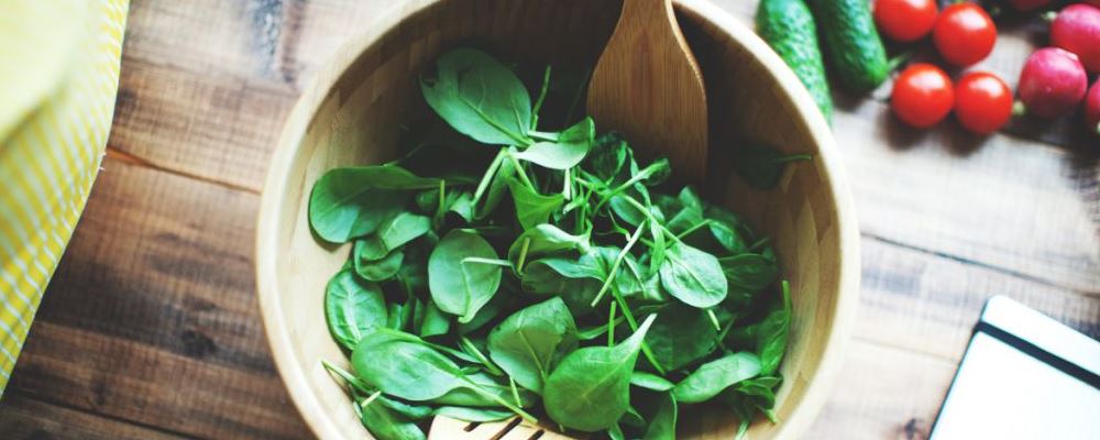 秋季喝三款花茶快速丰胸