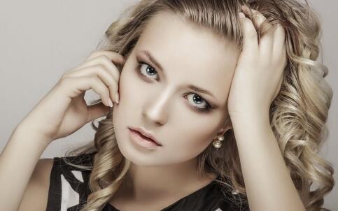 最自然的4款女性丰胸方法