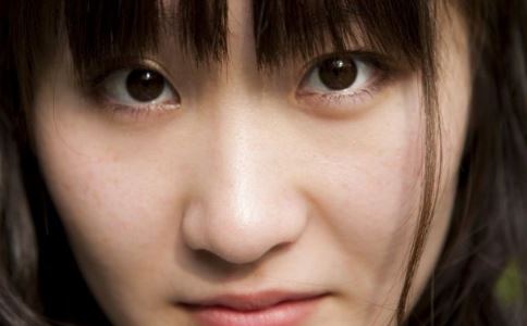 如何利用经期丰胸 推荐快速丰胸按摩手法