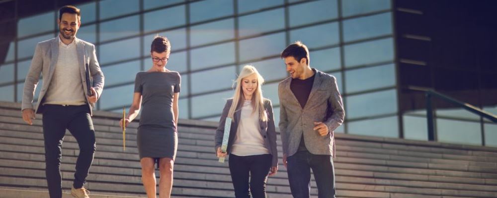 如何丰胸快 试试瑜伽方法