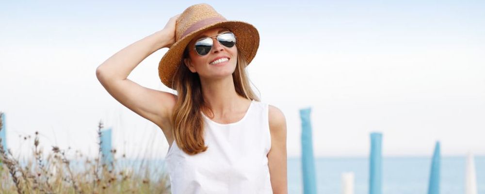 如何丰胸好 保持正确坐姿很重要