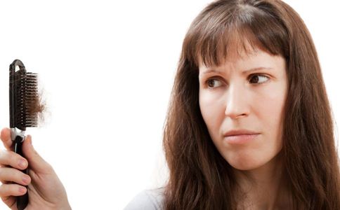 胸部太??？2个方法来提高罩杯