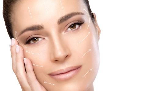 贝嫂随心所欲从隆胸到缩胸