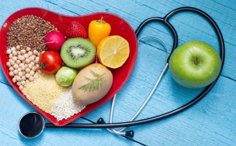 整形专家：隆胸宜选择在冬季