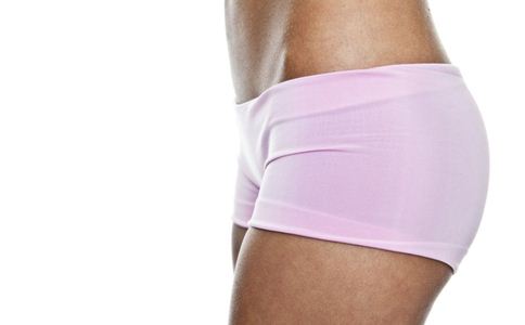 让乳房立刻变挺拔的丰胸方法