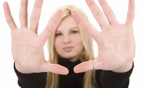 女性如何丰胸 四个妙招让你做自信挺女人