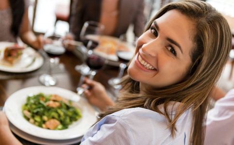 为大家介绍几款丰胸汤的做法