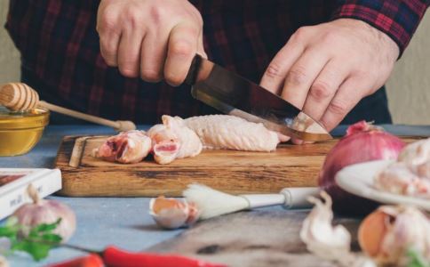 睡前丰胸瑜伽操 胸部挺起来