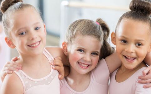 摇臂丰胸操 快速拥有傲人上围