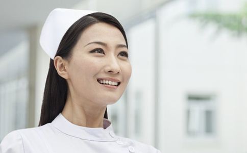 到底吃什么食物丰胸