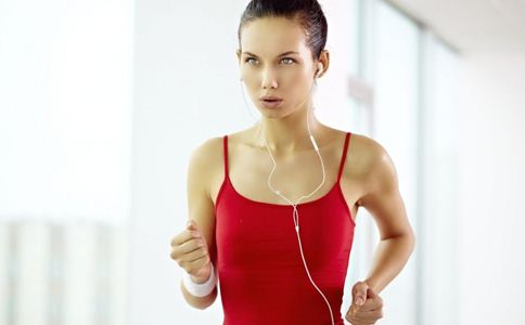 简单丰胸瑜伽 让你拥有诱人胸型