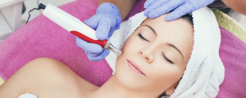 四穴位按摩丰胸变波霸