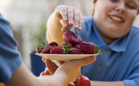 假体隆胸安全吗