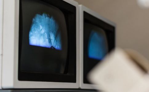 什么是吸脂隆胸