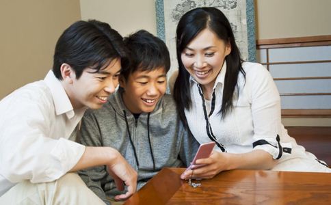 隆胸手术有年龄要求吗