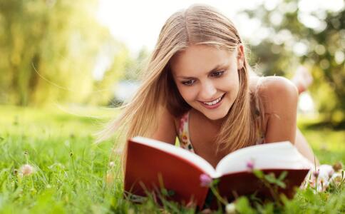 隆胸什么年龄比较合适？