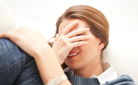 假体越柔软，隆胸手术后遗症发生率越低？