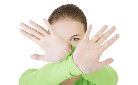 假体隆胸可以长期不取假体出来？