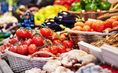 隆胸想要自然逼真手感好，先了解清楚隆胸材料