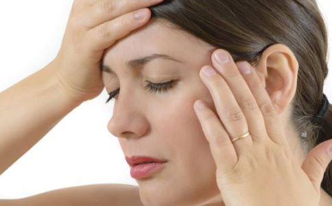 小A晋升:丰胸按摩法成就性感美乳