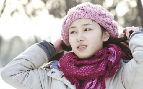 女人想胸大吃什么？木瓜丰胸减肥法大全助你快速丰胸