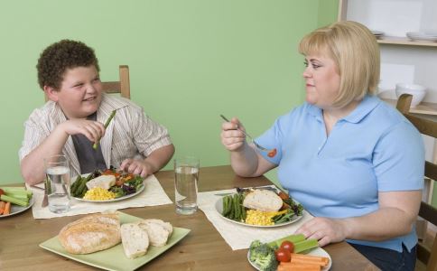 假体隆胸攻略告诉你隆胸你想了解的事