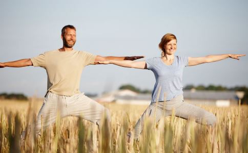 隆胸并不是越大越好，乳房假体并不是越大越好