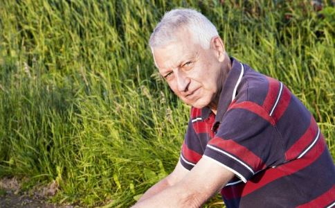 假体植入隆胸后用多少天能恢复？