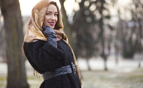 隆胸做腋下切口的疤痕明显吗？