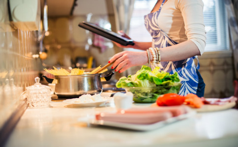 选用哪种隆胸方法会更适合？