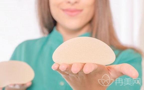 假体隆胸切口在什么位置比较好?专业分析