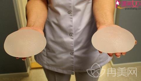 假体隆胸可以增大几个罩杯？术后多久胸部会变软？