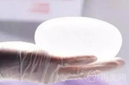 假体隆胸存在哪些后遗症？术后会不会影响哺乳？