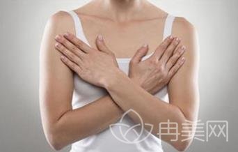 乳房出现下垂松弛的情况，赶快采用这种方式矫正！