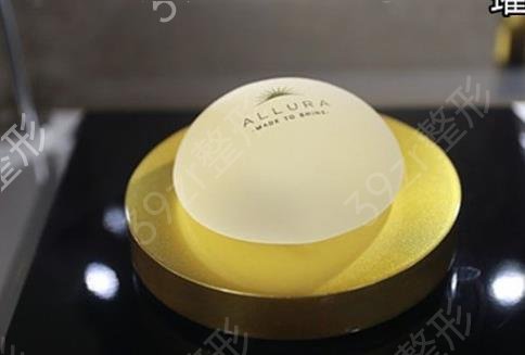 傲诺拉假体有几个系列？假体隆胸会有并发症吗？