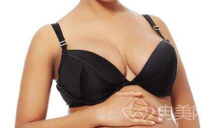 在做假体隆胸之前，你需要考虑以下因素